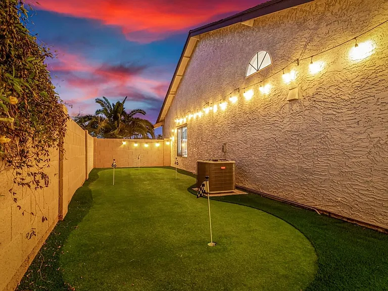 613 W Summit Pl #ID1558601P — Photo 38