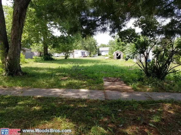 112 Edwin St, Ceresco, NE 68017