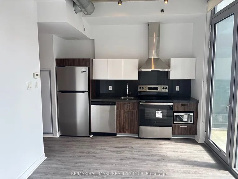 340 McLeod St #750 — Photo 2
