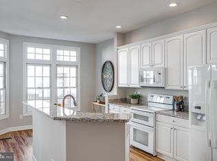 4316 Thomas Brigade Ln, Fairfax, VA 22033
