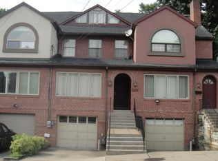 5511 Phillips Ave, Pittsburgh, PA 15217