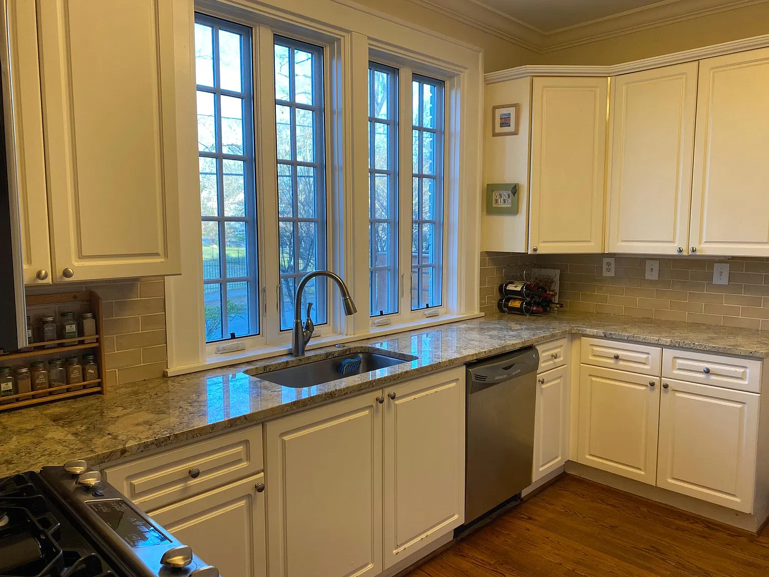 2 bed, 1600 sqft, $3,695 — Photo 3