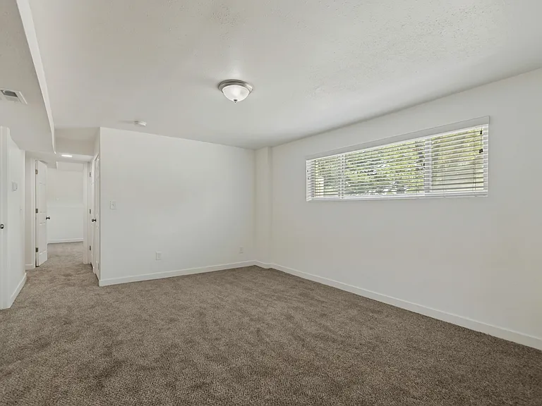 5128 S 3760 W #2 — Photo 9