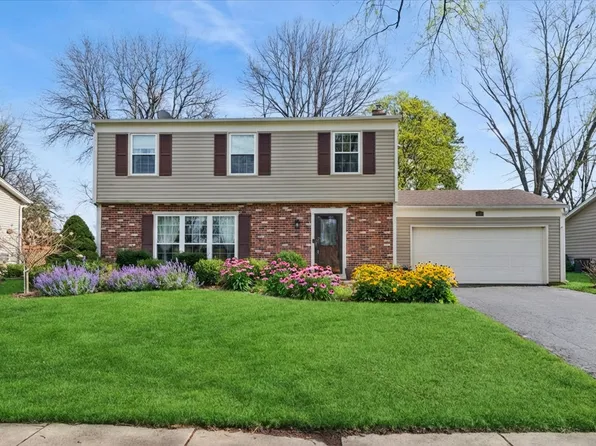 1150 Casa Solana Dr, Wheaton, IL 60189