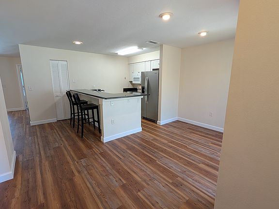4th image of 5105 Cedar Hammock Ln