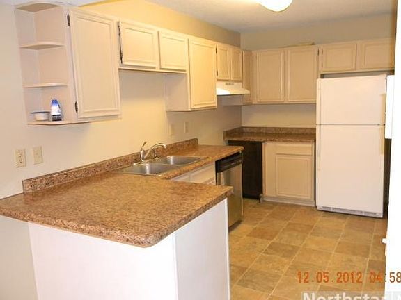 3rd image of 811 145th St E