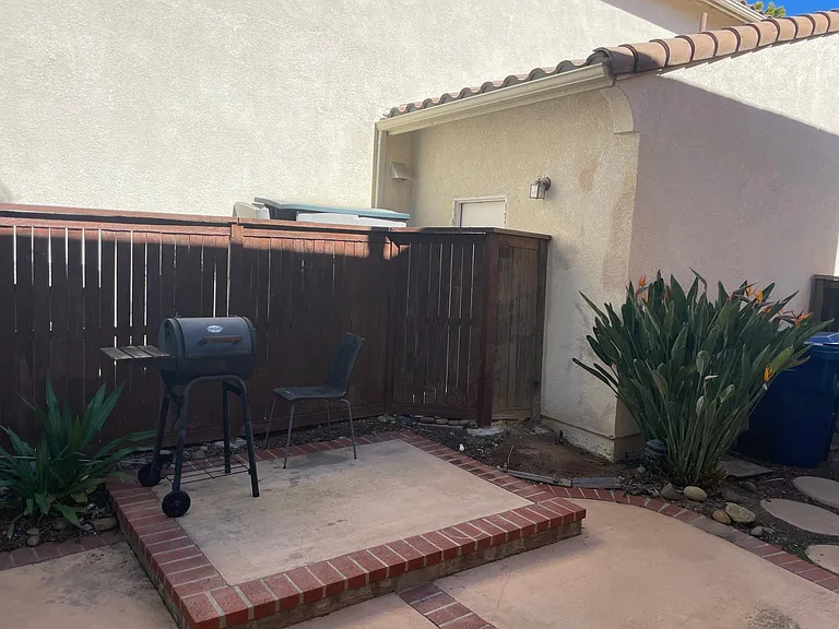 9740 Fieldthorn St — Photo 18