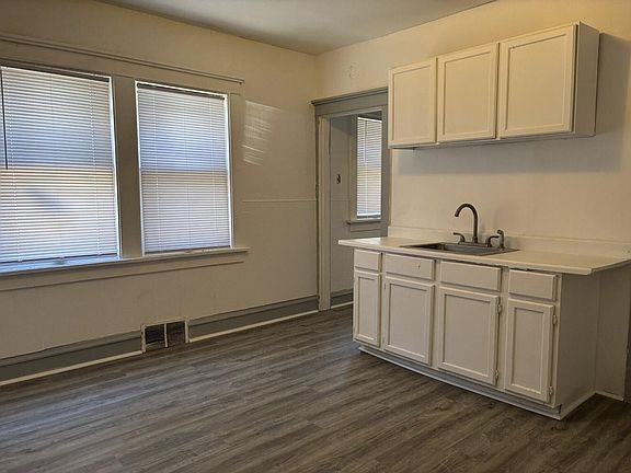 4th image of 2544-2546 N 45th St #2544