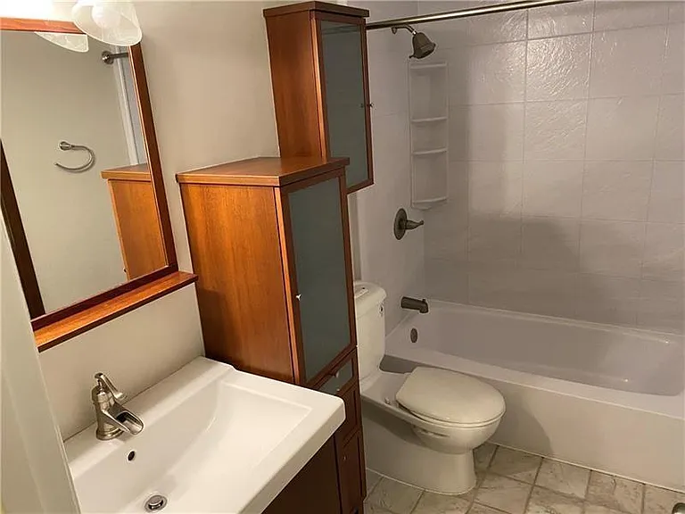 3125 Colonial Way #G — Photo 9
