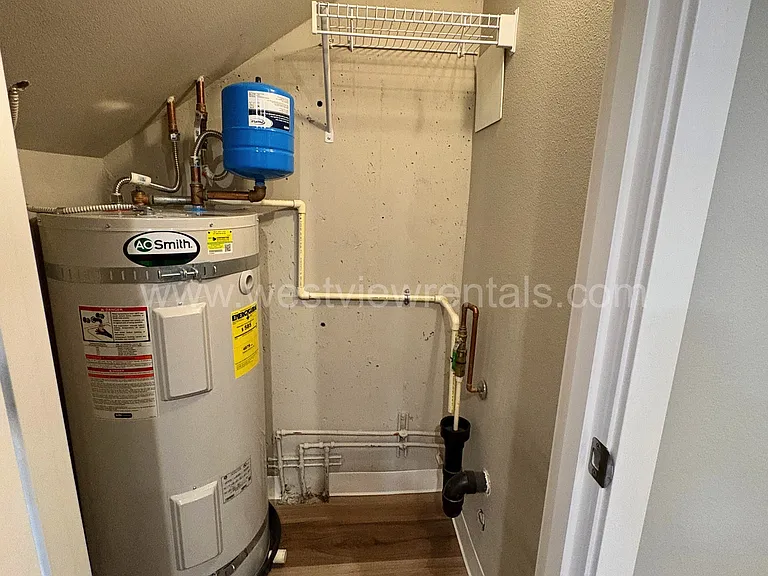 1010 Railroad Ave — Photo 249