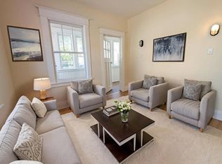 67 7th St #1, Welland, ON L3B 5B9