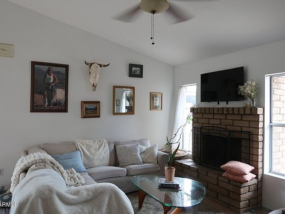 2nd image of 27 W Concorda Dr APT 103