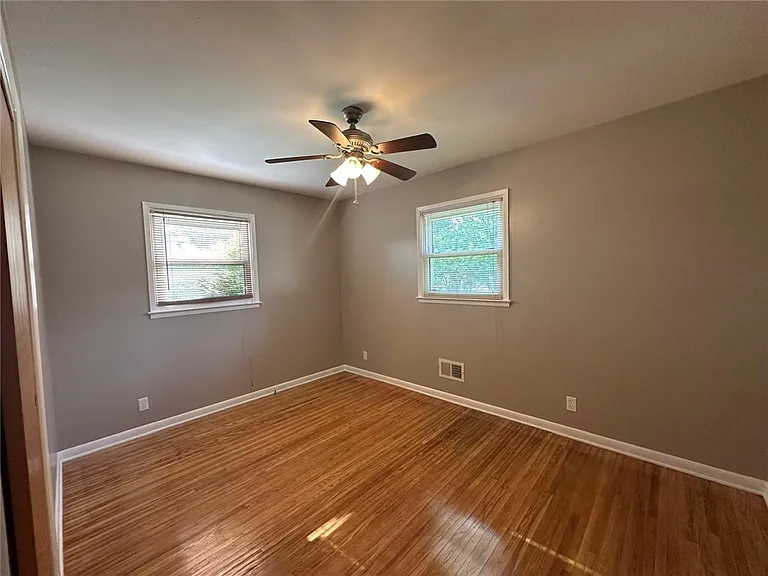 273 West Ave — Photo 13