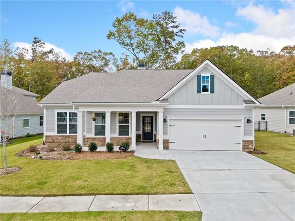 348 Cherokee Dr, Waleska, GA 30183