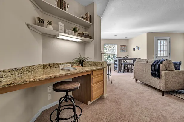 Built-In Desk with Shelves and Drawers