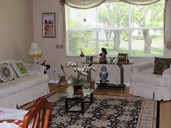 5th image of 6029 Lake Pointe Dr APT 201