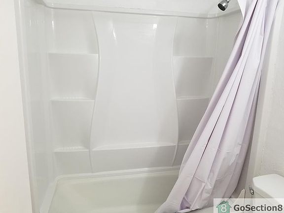 3rd image of 920 N Central Dr #1A