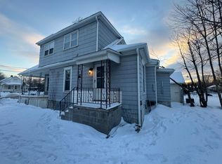 704 W 21st St, Lorain, OH