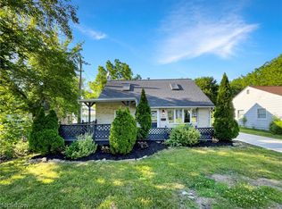 2827 McKinley St, Lorain, OH 44052