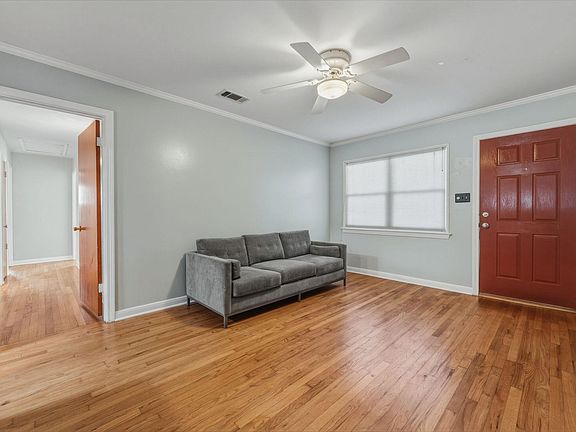 3rd image of 1908 Cullen Ave