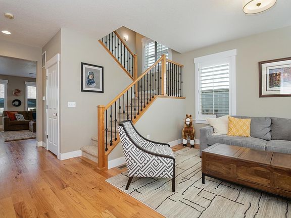 4th image of 10021 E 26th Ave