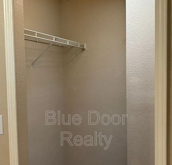 2125 Sierra Ln NE — Photo 28