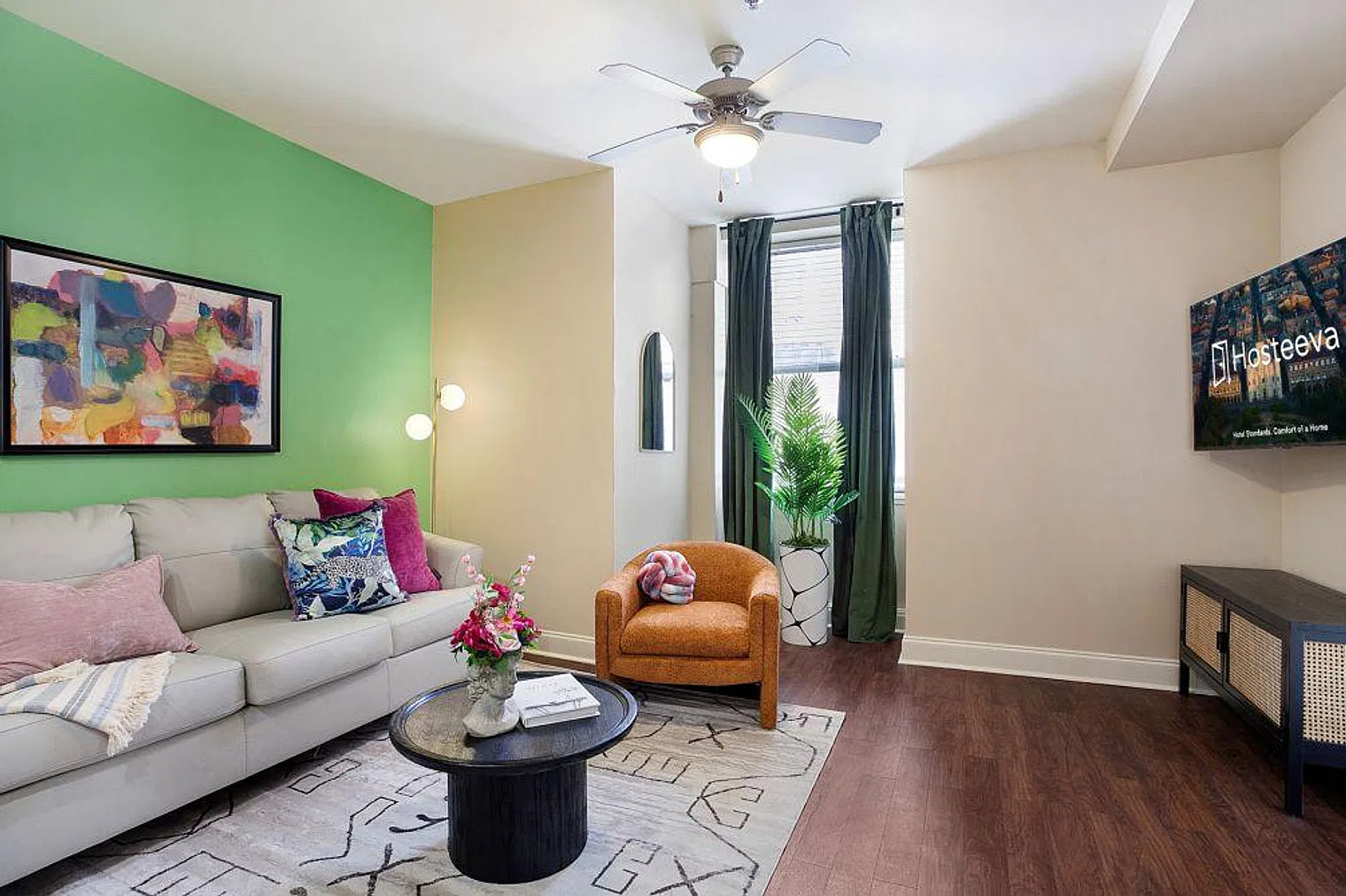 1 bed, 2.0 bath, 731 sqft, $4,504 — Photo 1