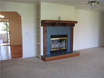5th image of 340 Park Meadow Dr