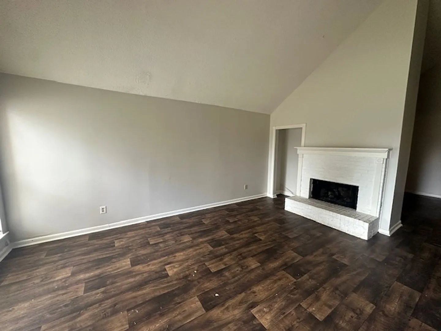 30 Rosewood Court — Photo 2