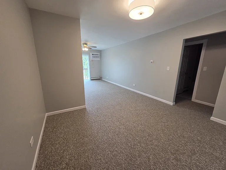 539 W 61st St #C — Photo 5