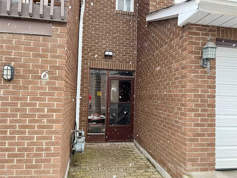 6 Dunkeld Way — Photo 2