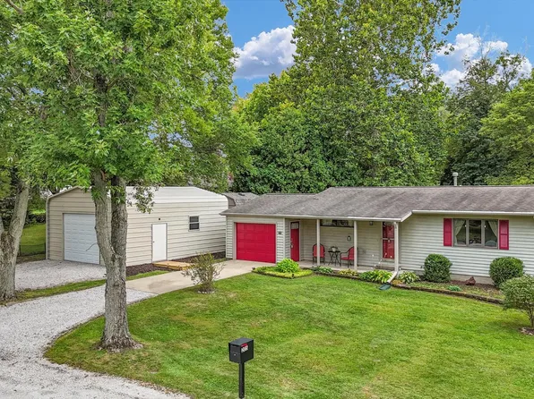 205 N White St, Sidney, IL 61877
