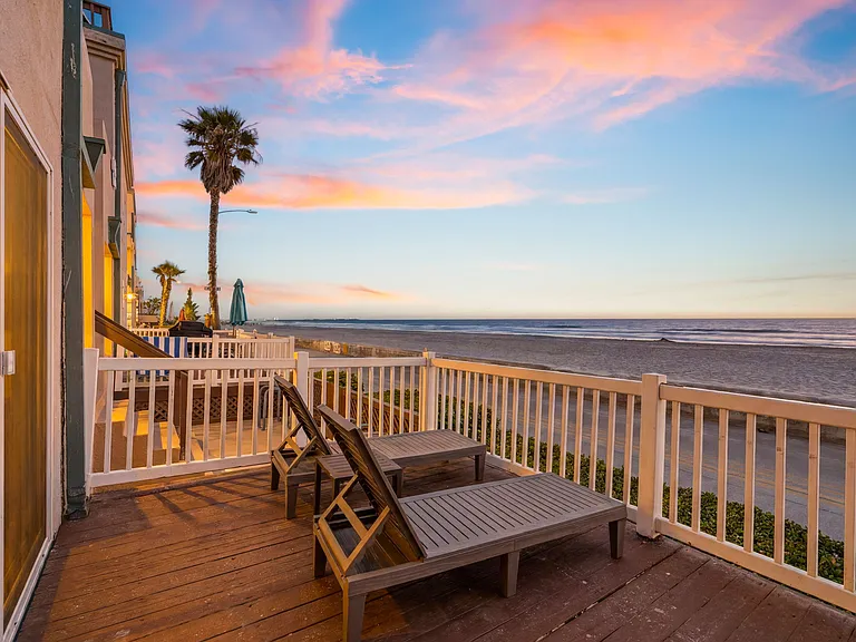 3255 Ocean Front Walk — Photo 23