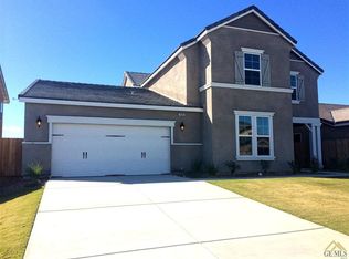 1509 Waterfall Ln, Bakersfield, CA 93311