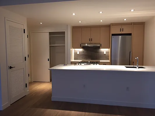 Rented by Greystar | media 76