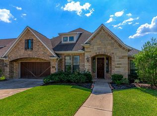 141 Silverstone Ln, Conroe, TX 77384