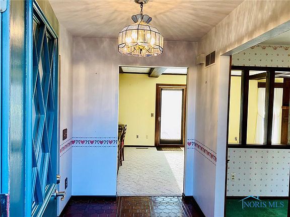 3rd image of 549 Appian Ave