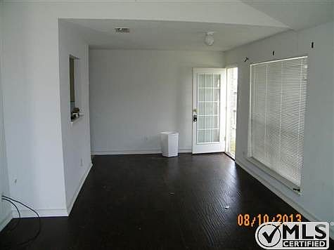 4th image of 10233 Pleasant Mound Dr