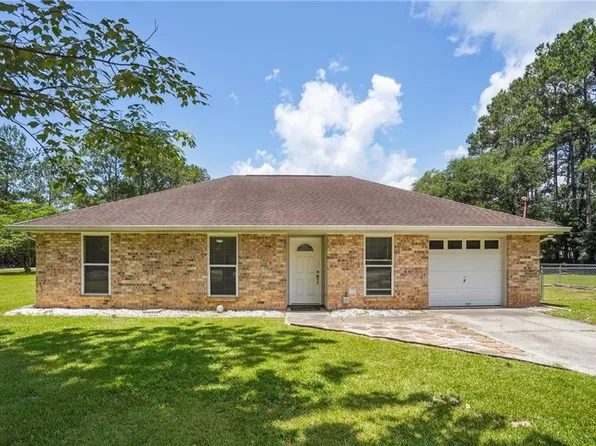 70247 Fuchsia St, Abita Springs, LA 70420
