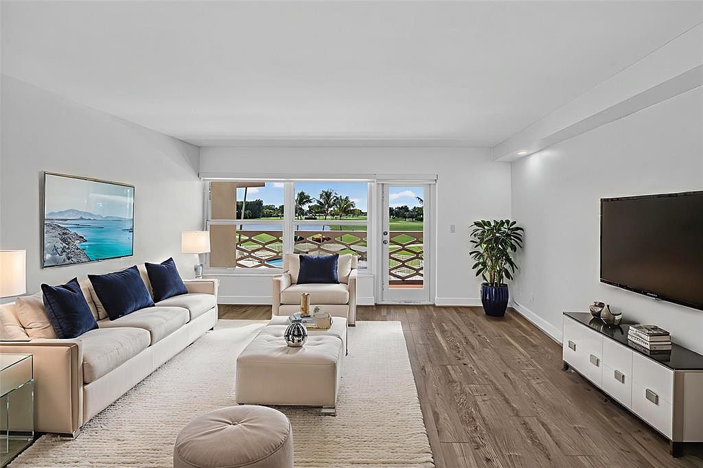 4836 NE 23rd Ave #17