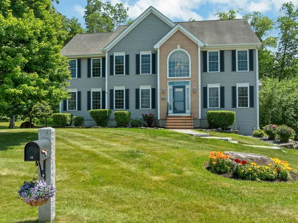 13 Abington Drive, Londonderry, NH 03053