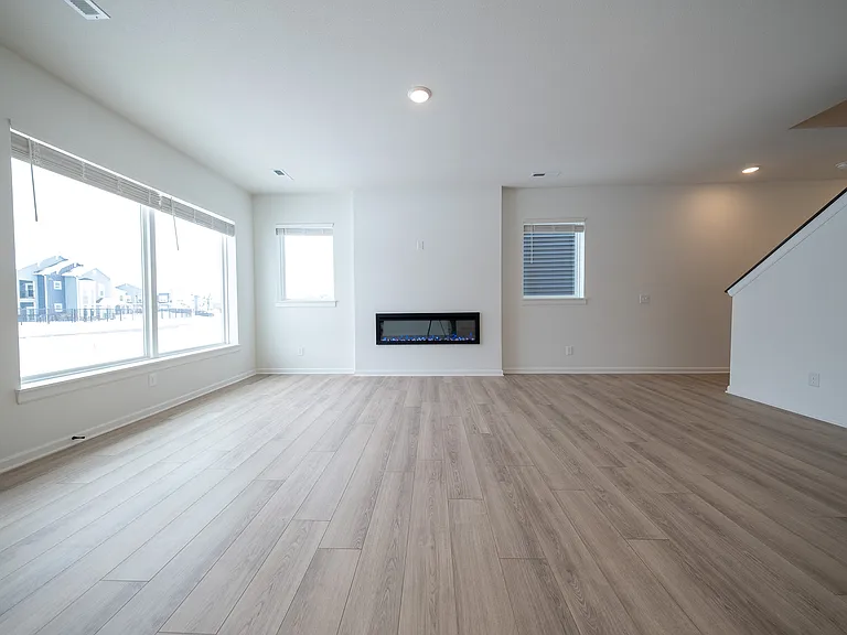 1111 149th St W — Photo 3