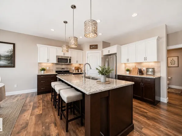 16520 136th St NW, Edmonton, AB T6V 0G8