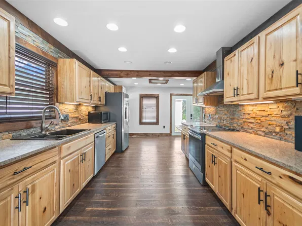 113 NW Scott St, Ankeny, IA 50023