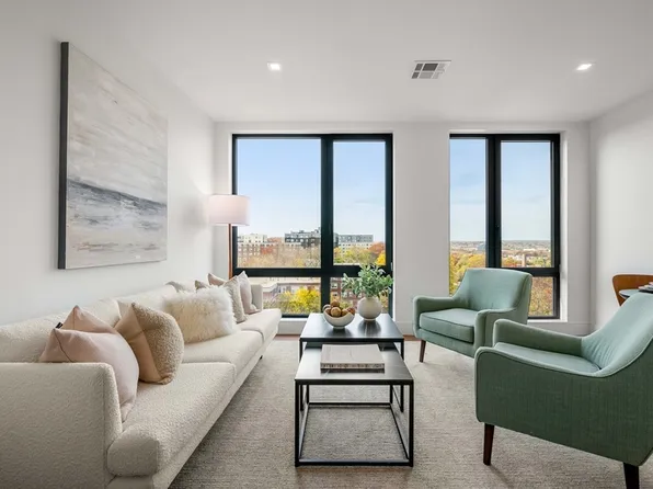 1515 Commonwealth Ave #405, Brighton, MA 02135