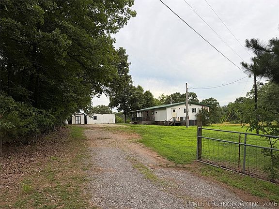 3rd image of 5219 W 826th Rd