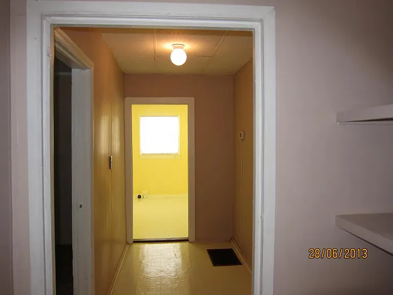 372 Oliver St — Photo 3