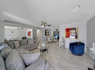 Mainlands Of Tamarac Lake, Tamarac, FL 33321