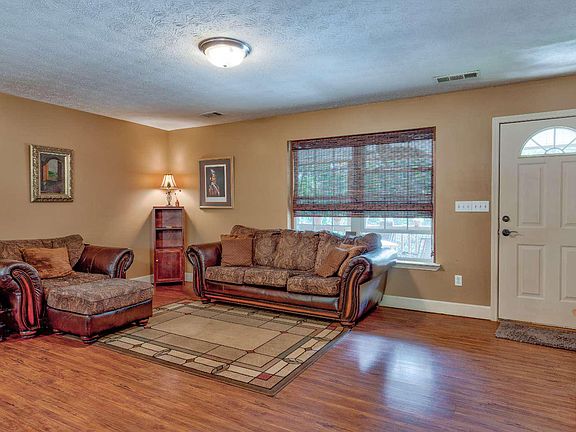 4th image of 200 Jasmin Ct #1-6013