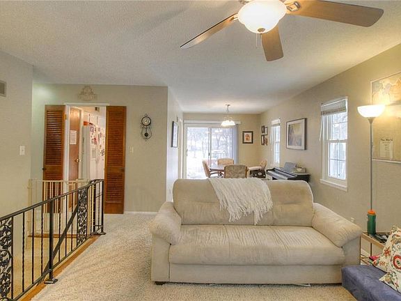 5th image of 7153 NW Chapel Woods Cir